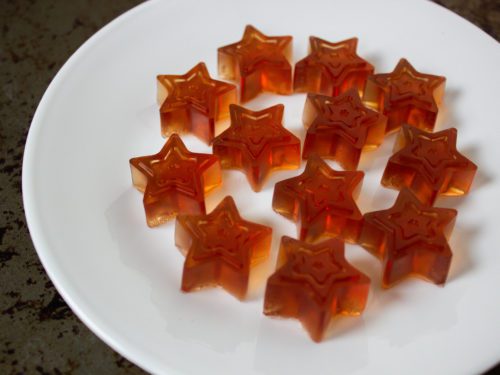 https://momsavesmoney.net/wp-content/uploads/2021/08/healthy-homemade-gummies-500x375.jpg